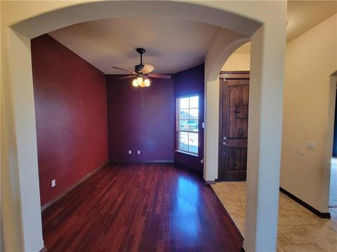 1312 Brice Dr, Moore, OK 73160 photo 3