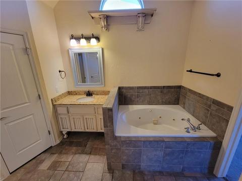 1312 Brice Dr, Moore, OK 73160 photo 10