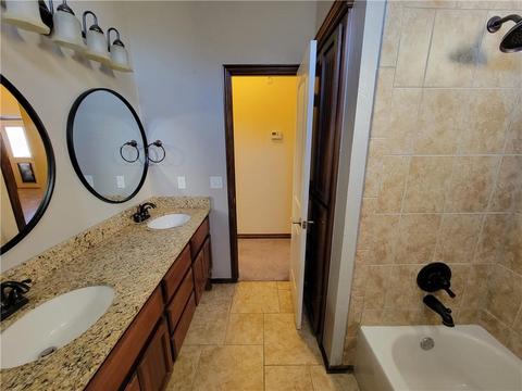 1312 Brice Dr, Moore, OK 73160 photo 17