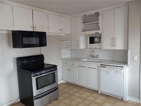 210 E Haddock St, Norman, OK 73069 photo 3