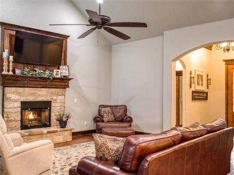 1316 Antler Rdg, Tuttle, OK 73089 photo 10