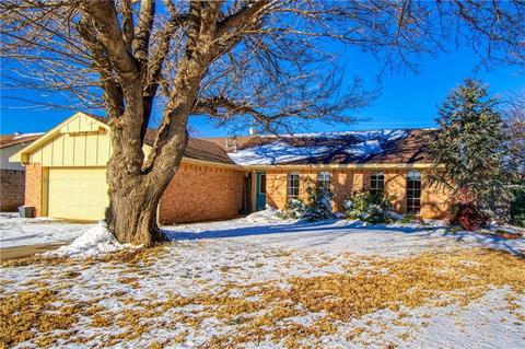 2312 Pawnee Ave, Altus, OK 73521 photo 1
