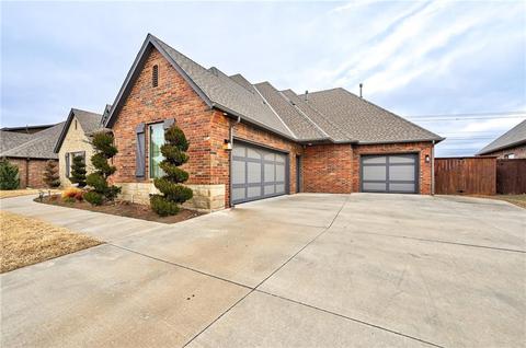 4525 Moorgate Dr, Norman, OK 73072 photo 2