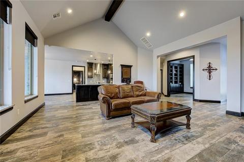 4525 Moorgate Dr, Norman, OK 73072 photo 9