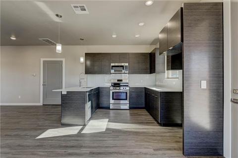 802 E Lockheed Dr, Midwest City, OK 73110 photo 9