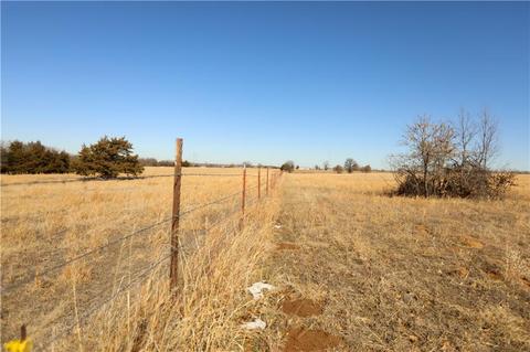 1818 Rosebud Ln, Cushing, OK 74023 photo 25