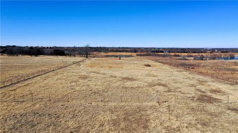 1818 Rosebud Ln, Cushing, OK 74023 photo 5