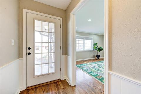216 E 31st St, Edmond, OK 73013 photo 4