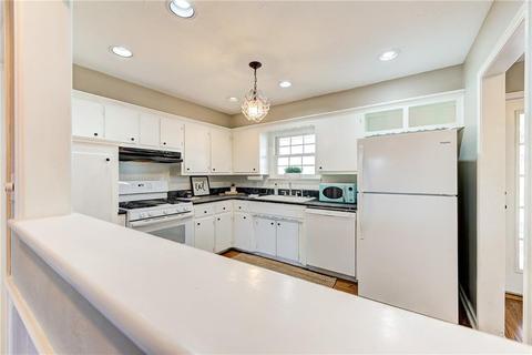 216 E 31st St, Edmond, OK 73013 photo 13
