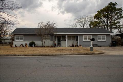 107 N Evergreen Dr, Davis, OK 73030 photo 1