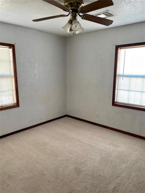 1117 E Chestnut St, Altus, OK 73521 photo 23