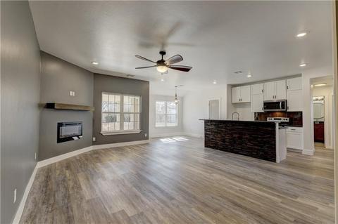 202 W Pine St, Tuttle, OK 73089 photo 5