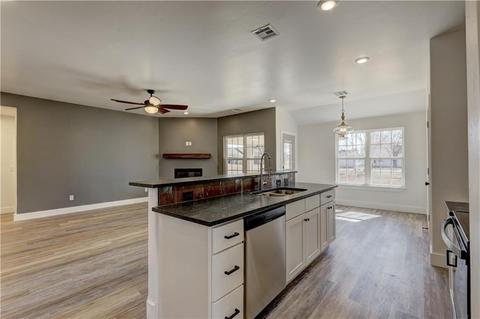202 W Pine St, Tuttle, OK 73089 photo 11