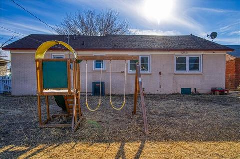 1007 Loyadell St, Altus, OK 73521 photo 27