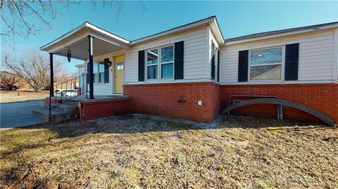 1002 W Oklahoma St, Mcloud, OK 74851 photo 3