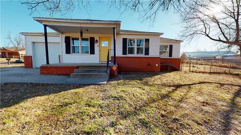 1002 W Oklahoma St, Mcloud, OK 74851 photo 2