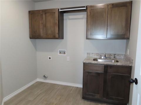 1117 S Czech Hall Rd, Tuttle, OK 73089 photo 12