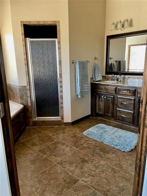 7532 E Memorial Rd, Edmond, OK 73013 photo 12