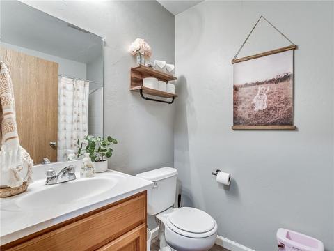 535 E Juniper Ln, Mustang, OK 73064 photo 25