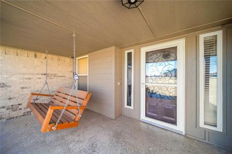 1301 Kingston St, Tuttle, OK 73089 photo 3