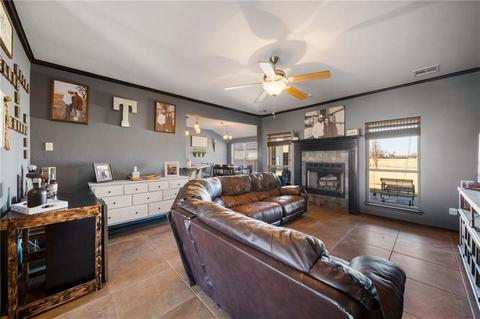 1301 Kingston St, Tuttle, OK 73089 photo 5