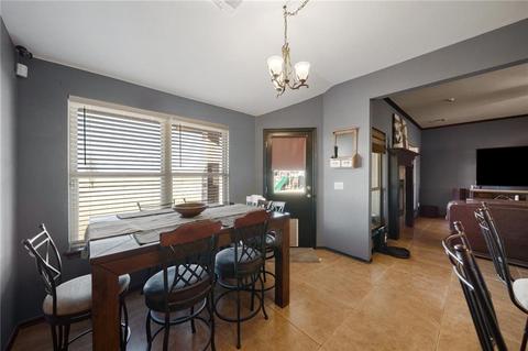1301 Kingston St, Tuttle, OK 73089 photo 9