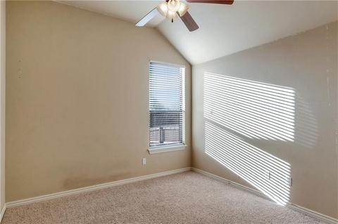 905 Kelsi Dr, Moore, OK 73160 photo 24