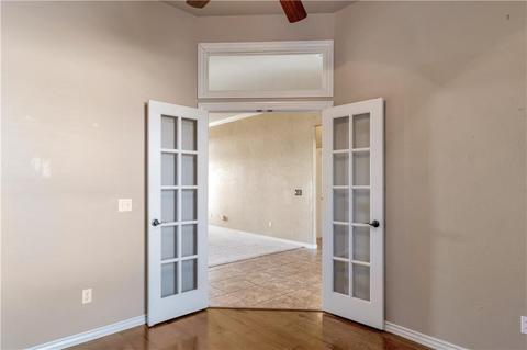 905 Kelsi Dr, Moore, OK 73160 photo 29