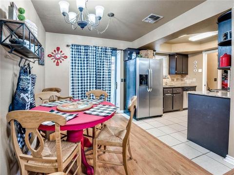 2314 Cedar Brook Dr, Moore, OK 73160 photo 8