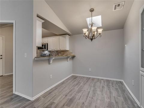 1701 SW 20th St, Moore, OK 73170 photo 6