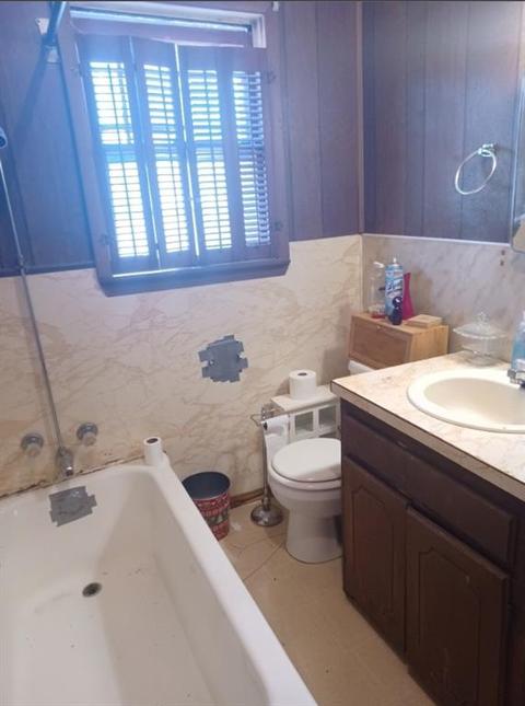 203 E Texas St, Walters, OK 73572 photo 7