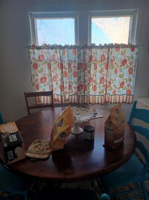 203 E Texas St, Walters, OK 73572 photo 5