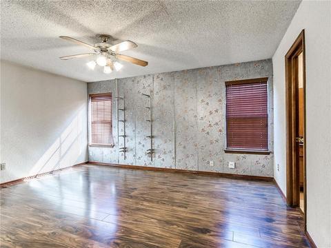2129 Lakecrest Dr, Moore, OK 73170 photo 9