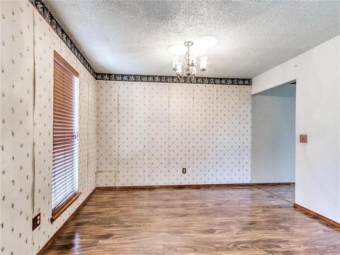 2129 Lakecrest Dr, Moore, OK 73170 photo 8