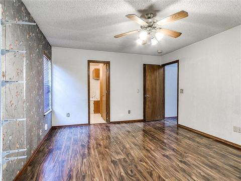 2129 Lakecrest Dr, Moore, OK 73170 photo 10