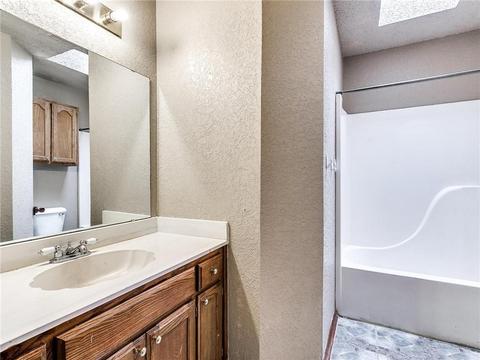 2129 Lakecrest Dr, Moore, OK 73170 photo 20