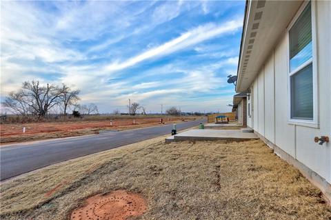 3829 Central Park Dr, Moore, OK 73160 photo 32