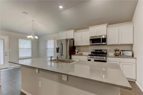 3829 Central Park Dr, Moore, OK 73160 photo 9