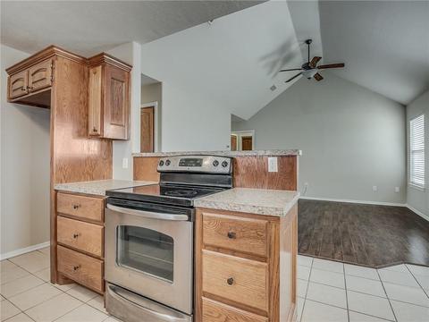 504 NW Elm Ave, Cache, OK 73527 photo 12