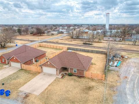 504 NW Elm Ave, Cache, OK 73527 photo 30