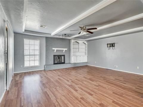 1421 E Main St, Moore, OK 73160 photo 5