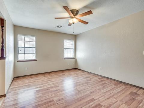 1421 E Main St, Moore, OK 73160 photo 17
