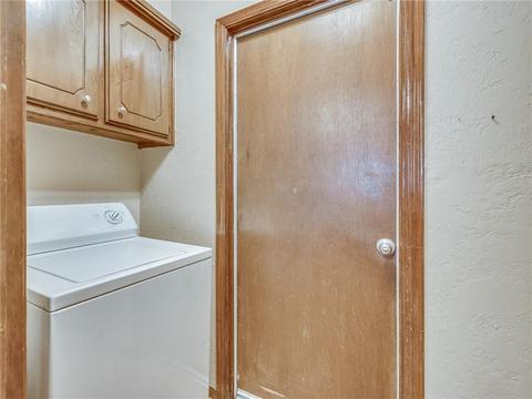 1421 E Main St, Moore, OK 73160 photo 27