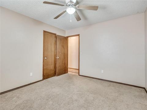 1421 E Main St, Moore, OK 73160 photo 22