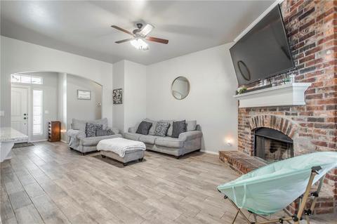 5735 Cedar Tree Cir, Guthrie, OK 73044 photo 6
