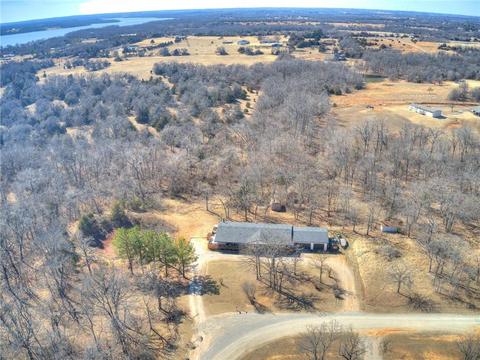 122 Kimberly Dr, Mcloud, OK 74851 photo 4