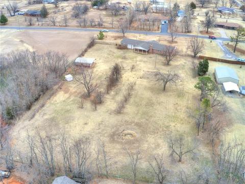 301 Sky Ln, Tuttle, OK 73089 photo 3
