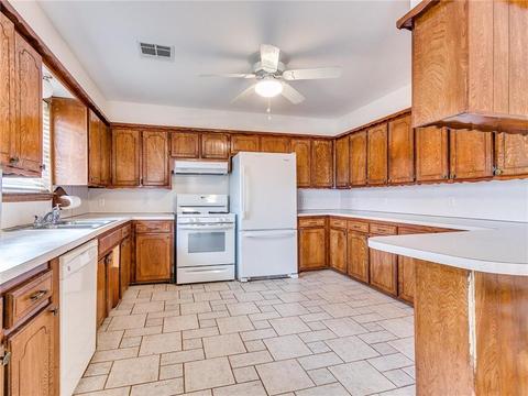 301 Sky Ln, Tuttle, OK 73089 photo 10