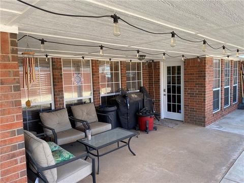 517 W Peacock Cir, Altus, OK 73521 photo 23