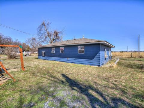 515 S Pine St, Crescent, OK 73028 photo 4